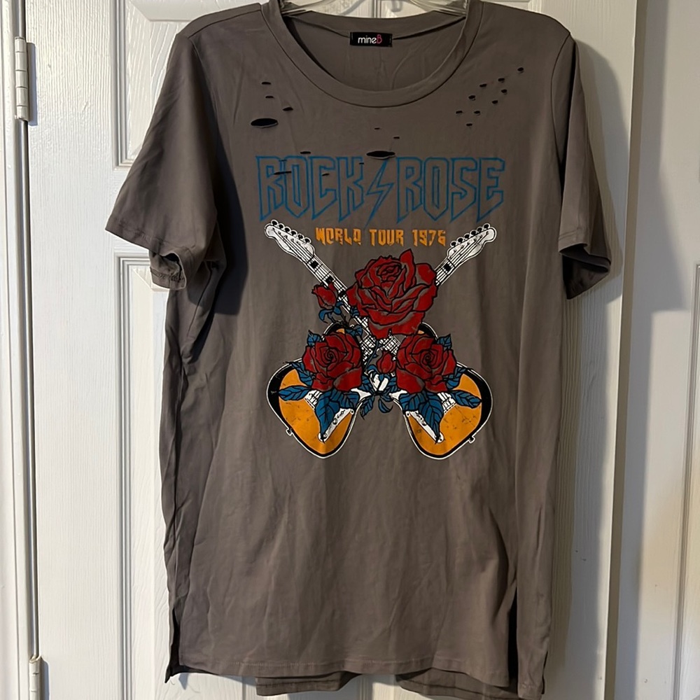 Rock & Rose World Tour distressed grey tee